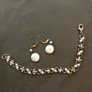 Bracelet and earring set
